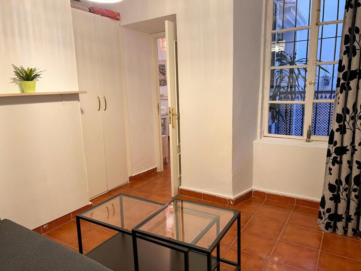 Iyourbasics Lovely Apartment Hinestrosa 23 Free Wifi&Ac Малага Екстер'єр фото